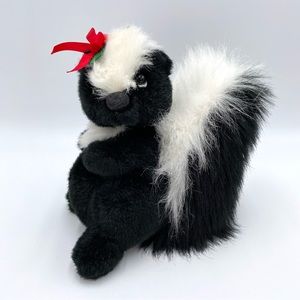 Vintage 1988 Applause Touch of Holly Christmas Skunk Soft Fluffy Plush 9"